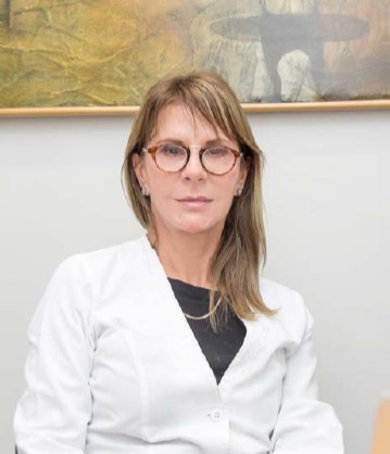 Dra. Gilda Marzullo, fotografía publicada por Clínica Estetic